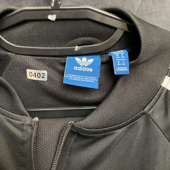 #0402 Black and White Zip Up Size L Brand Adidas - Picture 3 of 3